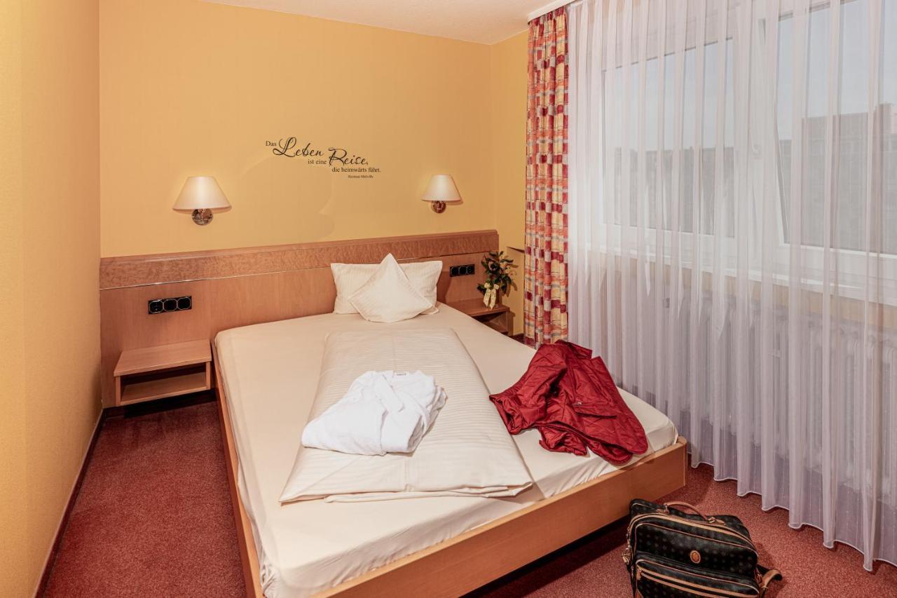KIShotel am Kurpark Bad Soden-Salmunster Bagian luar foto