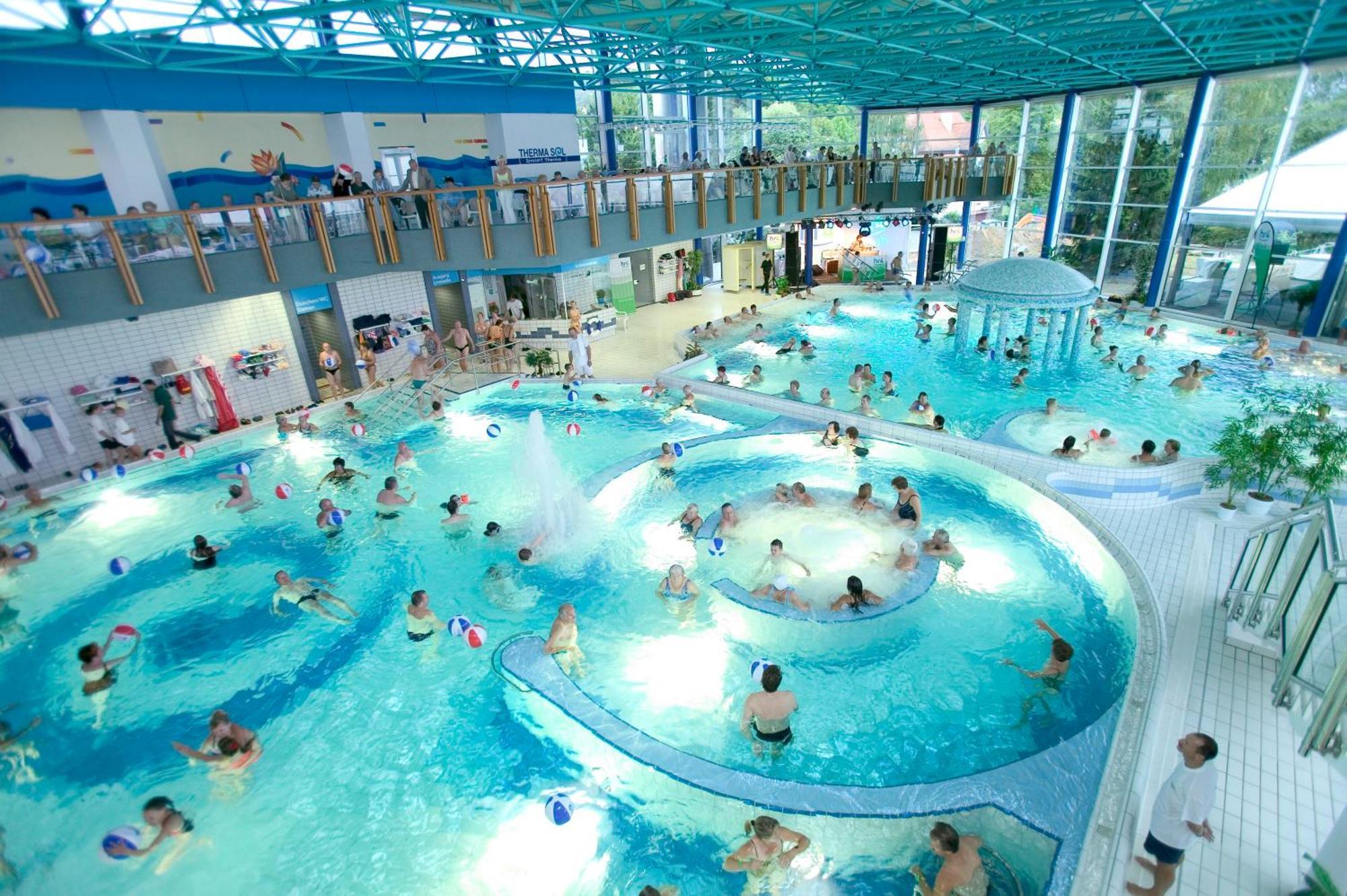 KIShotel am Kurpark Bad Soden-Salmunster Bagian luar foto