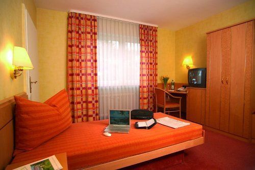 KIShotel am Kurpark Bad Soden-Salmunster Bagian luar foto